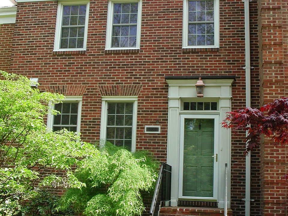 Gracious all brick exterior