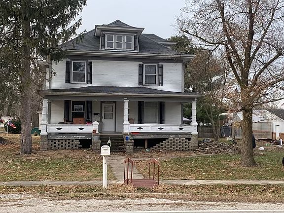 3rd image of 118 S East St