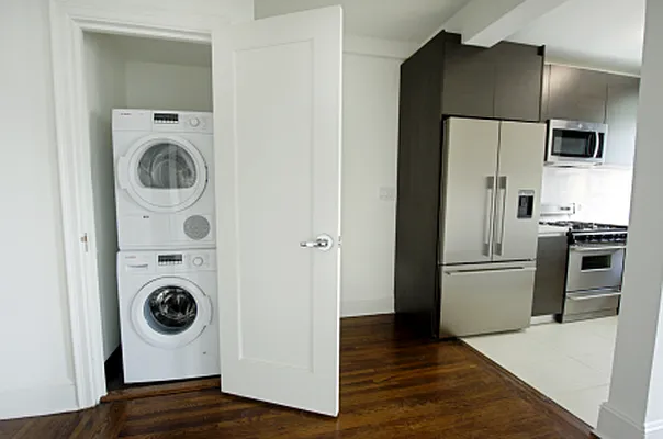 Rented by Stonehenge NYC LLC | media 7