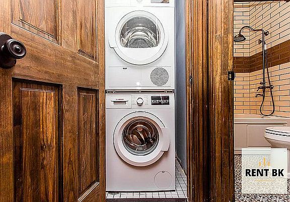 4th image of 311 Melrose St #4R