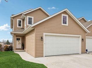 Waverly Place, Brookfield, WI 53045