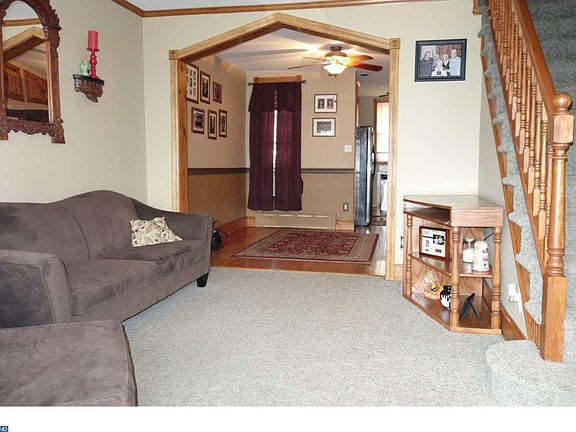 2nd image of 7157 Montague St