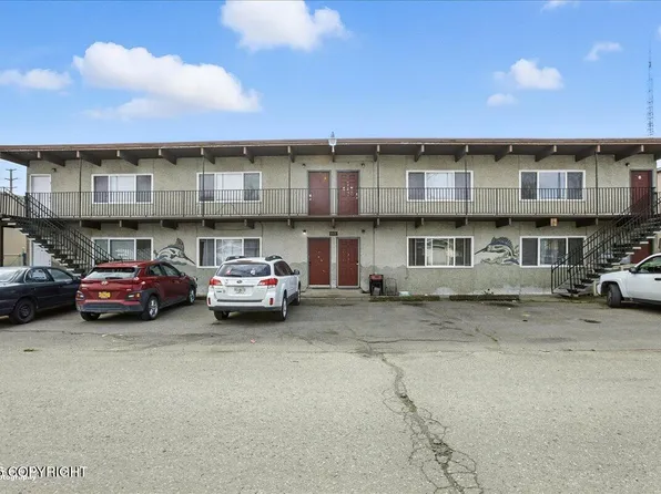 808 W 29th Pl, Anchorage, AK 99503