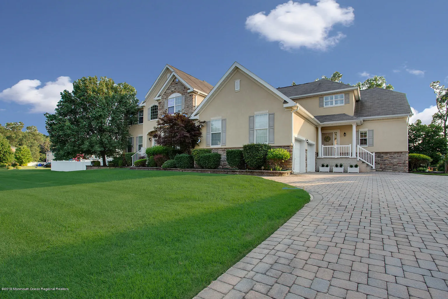 1875 Charlton Cir photo 1