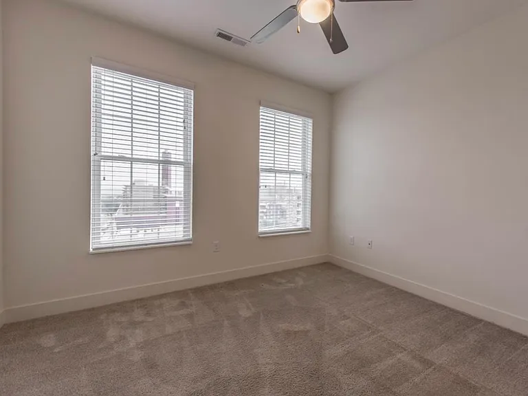 2825 Short Vine St #1506 — Photo 10