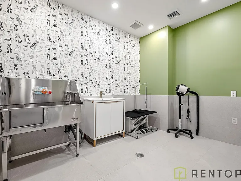 69 Adams St #16Q — Photo 18