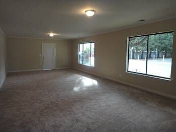 2nd image of 190 Northumberland Ave