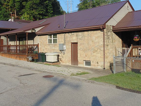 5th image of 939 Woodward Dr