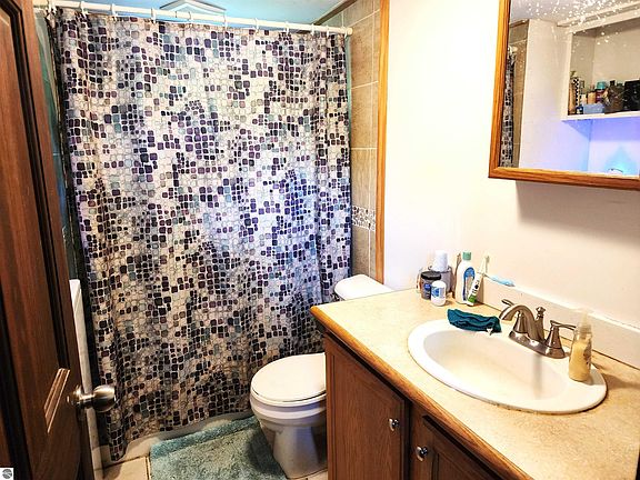 4th image of 4372 Ironwood Dr N