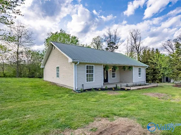 2021 County Road 788, Ider, AL 35981