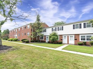 3944 Brendan Ln #G514, North Olmsted, OH 44070