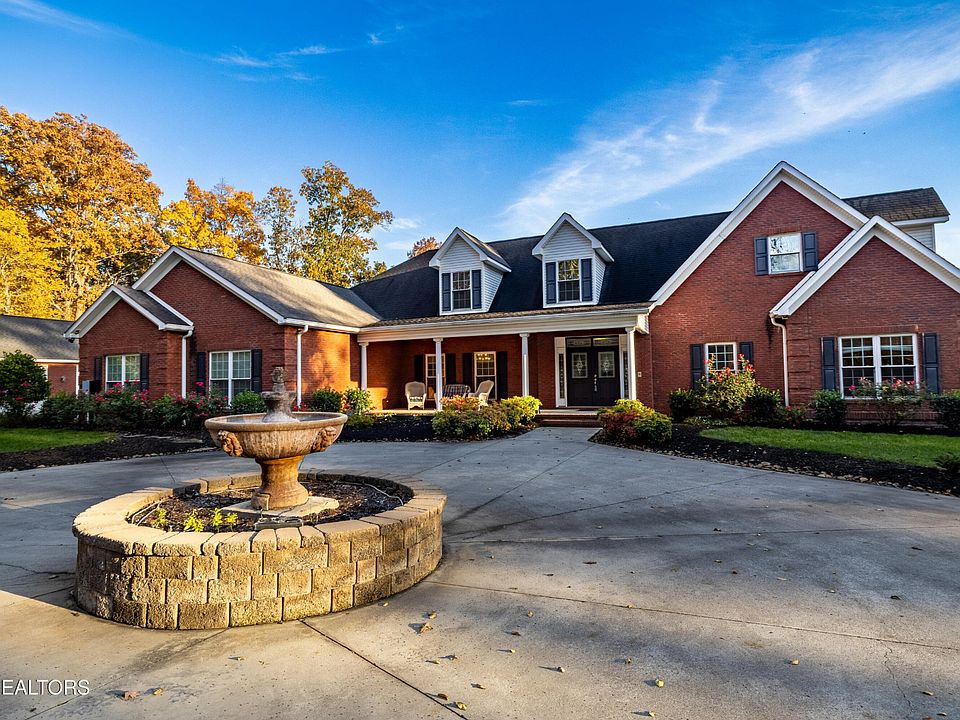 1st image of 376 Thornton Dr