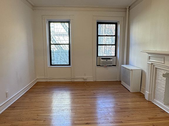 3rd image of 247 E 77th St APT 5D