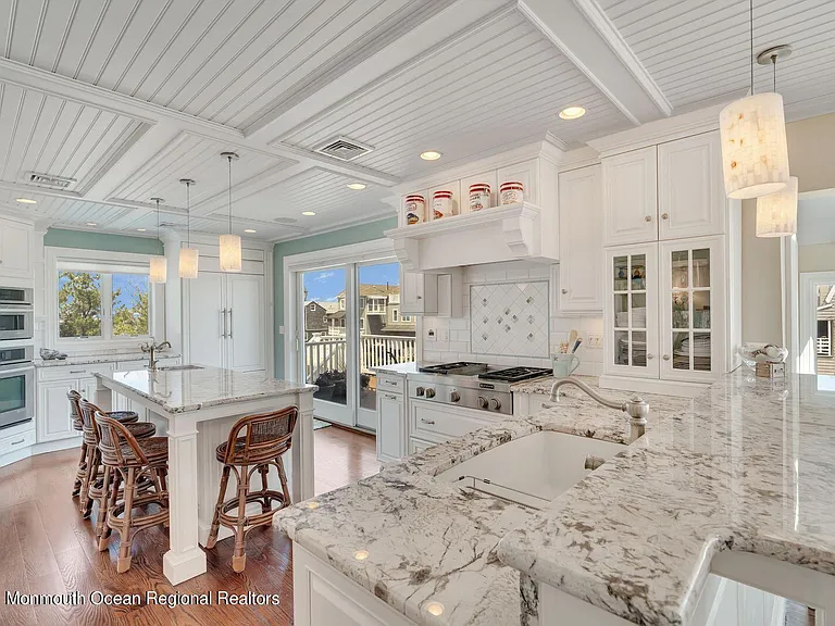 1101 S Ocean Ave — Photo 44