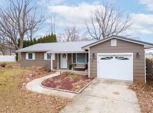 509 Nancy Dr, Sweetser, IN