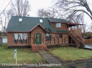 611 SW 6th St, College Place, WA 99324