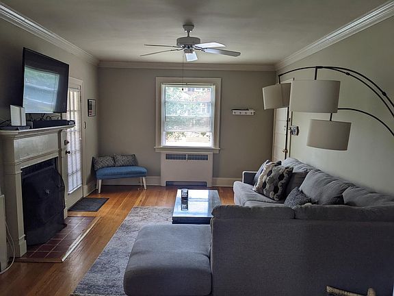 3rd image of 4202 W Grace St Floor 2
