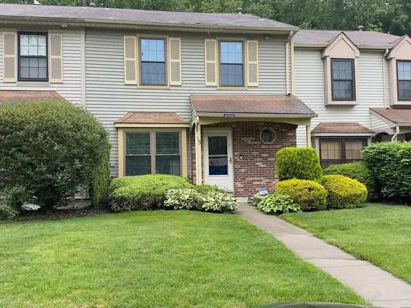 13 Devon Ct, Robbinsville, NJ 08691