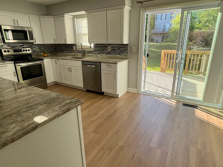 3301 Betterton Cir — Photo 9
