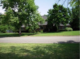 1009 Campbell Pkwy, Joplin, MO 64801