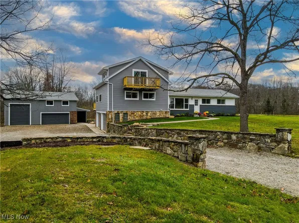 15745 Auburn Rd, Newbury, OH 44065