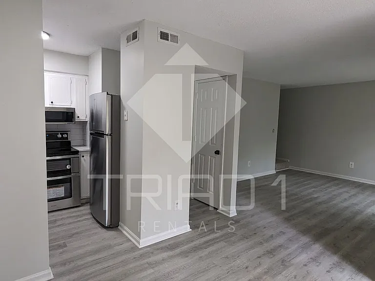 Mosby Townhouses - G — Photo 35