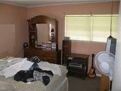 5th image of 202 Country Club Dr