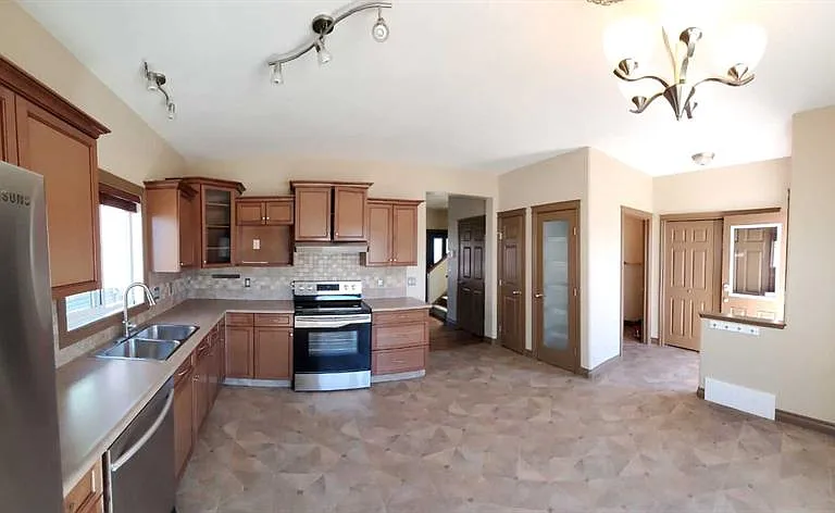 11311 Pinnacle Dr — Photo 4