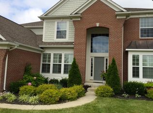 5061 Pebblepointe Pass, Zionsville, IN 46077