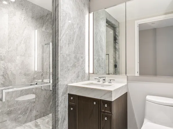 10 Riverside Boulevard image 7 of 19