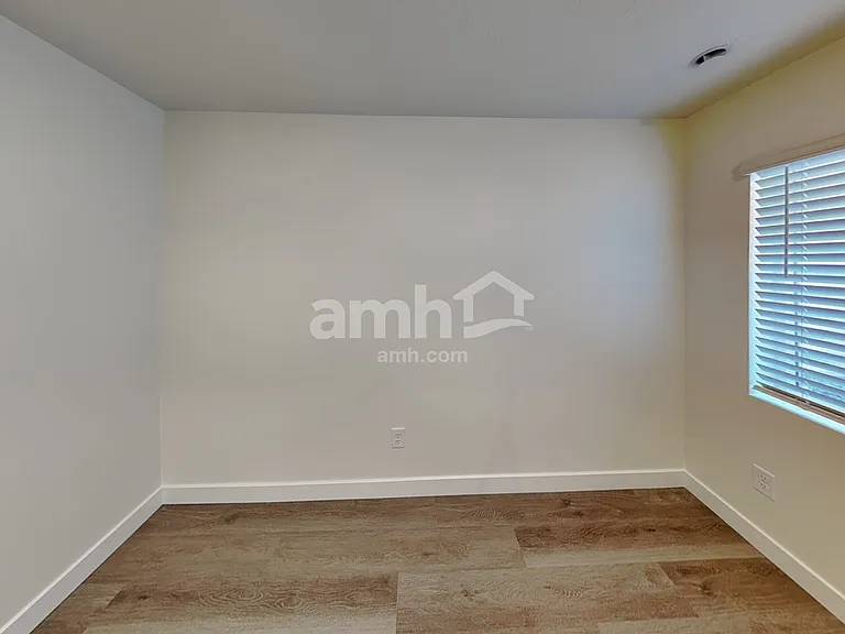 8942 S John Annie Ln — Photo 13