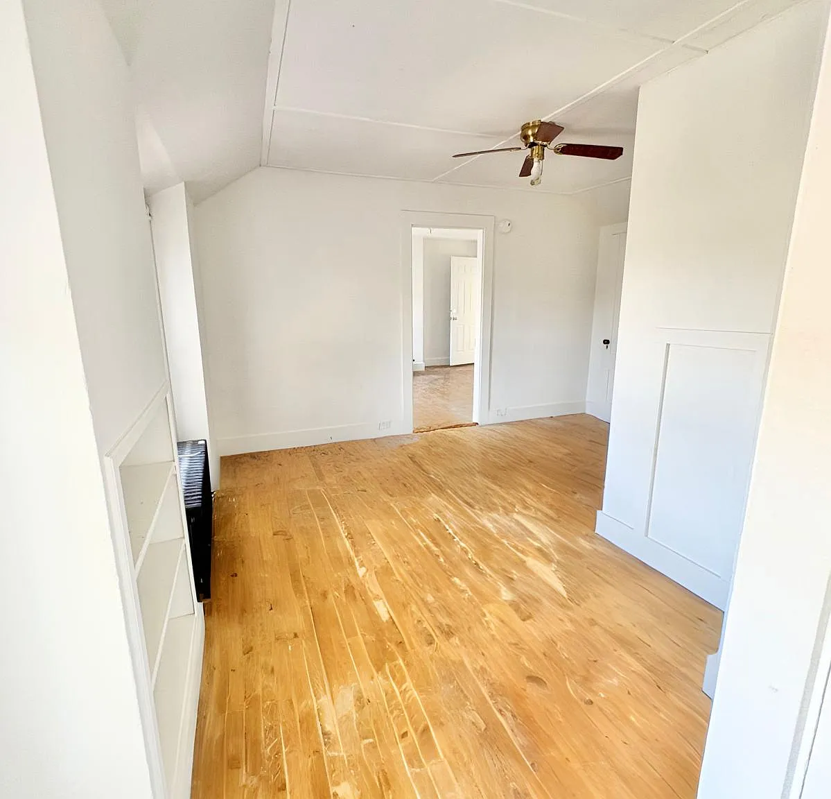 3 bed, $1,900 — Photo 4