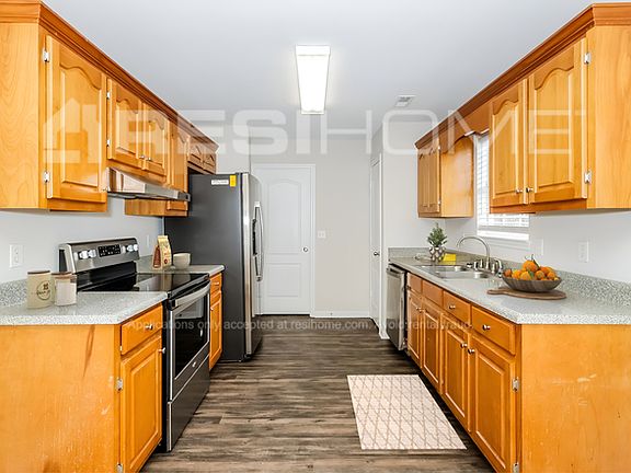 2nd image of 116 Meadow Green Dr