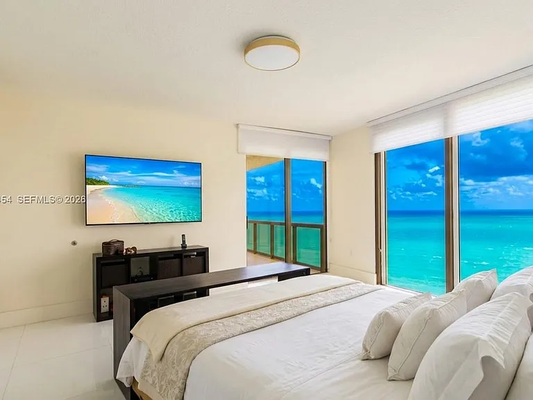 16275 Collins Ave #XX01 — Photo 13