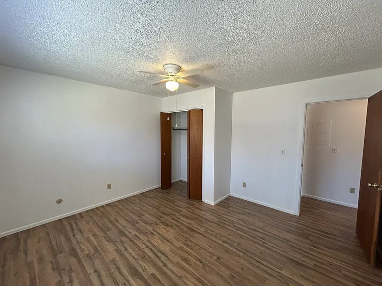 441 Independent Ave #1 — Photo 5