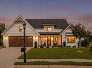 8289 Blackrock Dr, Ooltewah, TN 37363
