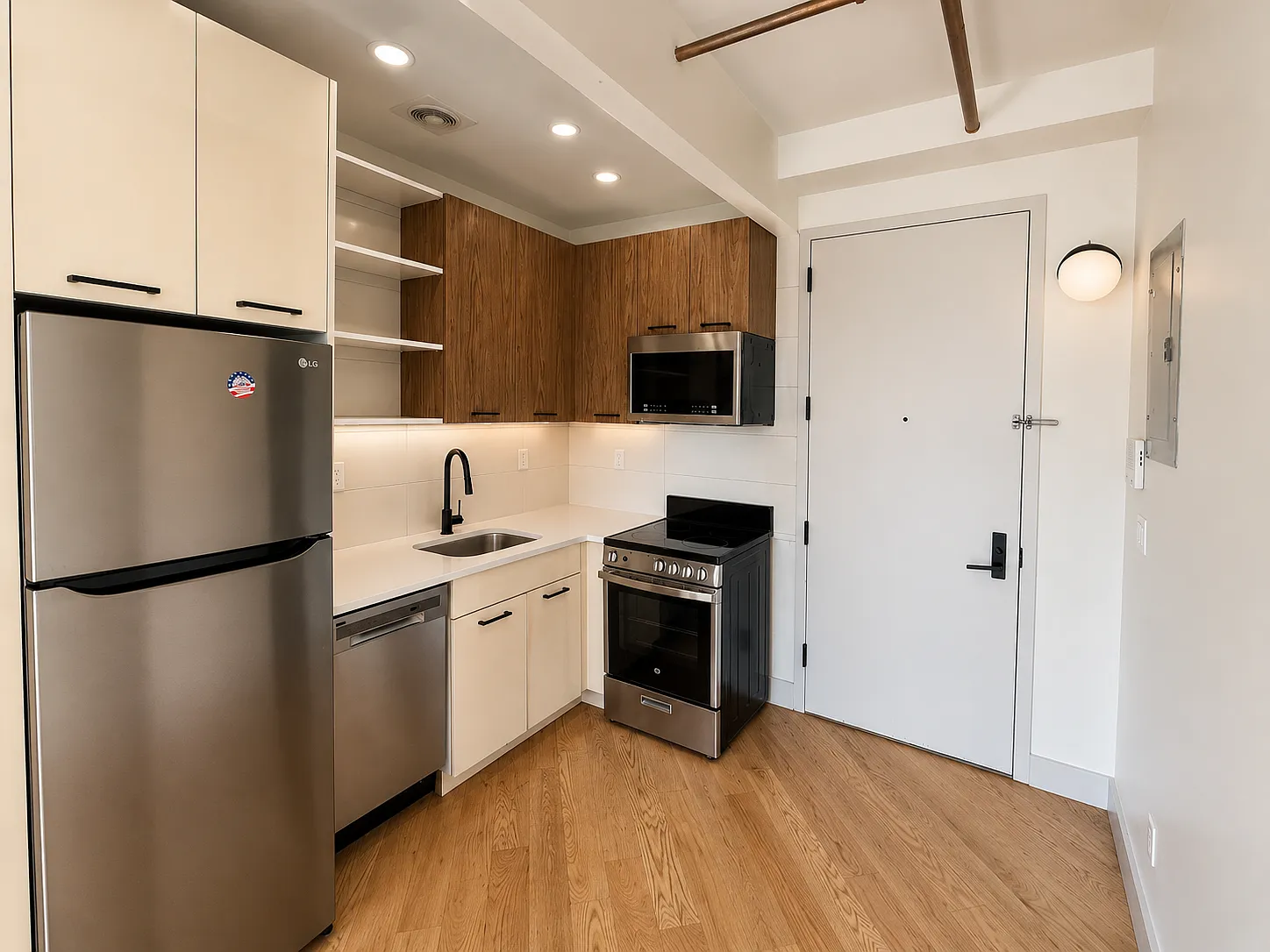 419 East 135th Street — Photo 2