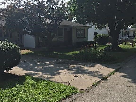 5th image of 24 Colwell Dr