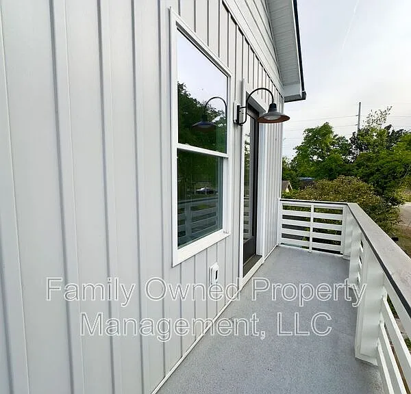 2245 Fillmore St — Photo 25