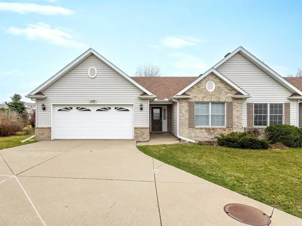 420 Celeste Cir, Blue Grass, IA 52726