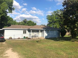 107 Center Point Rd, Weatherford, TX 76087