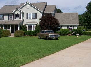 259 Five Oaks Dr, Clarkesville, GA 30523