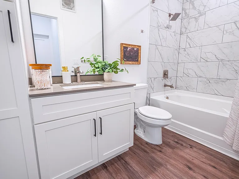 Maverick Bathroom