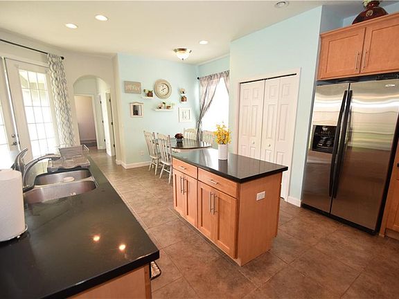 5th image of 1956 Varick Way