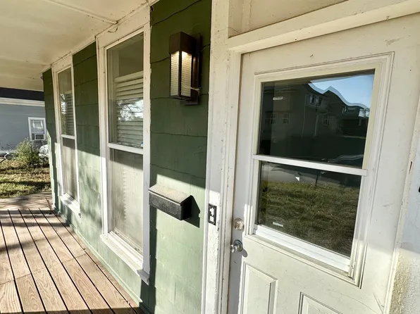 3302 Maple St, Omaha, NE 68111