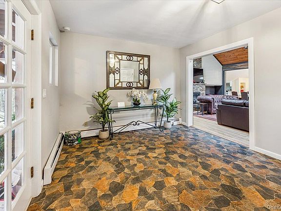 4th image of 584 Milltown Road