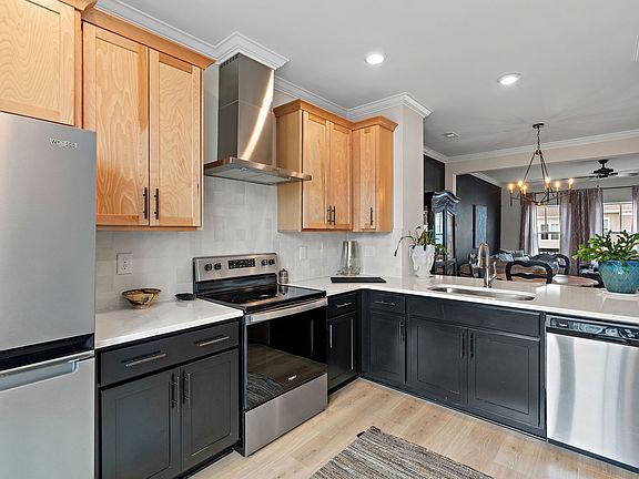 5th image of 1739 Park Terrace Ln