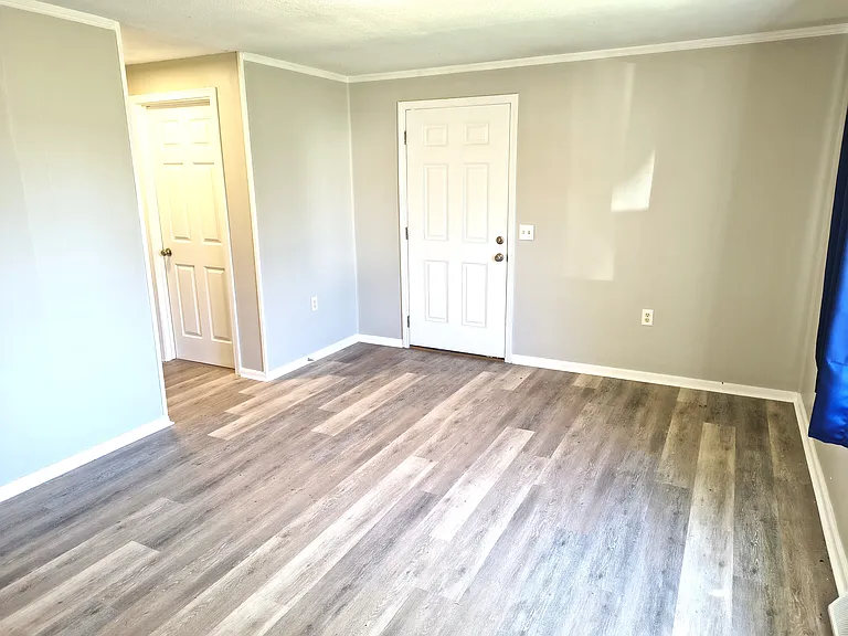 2220 Indiana Ave — Photo 7