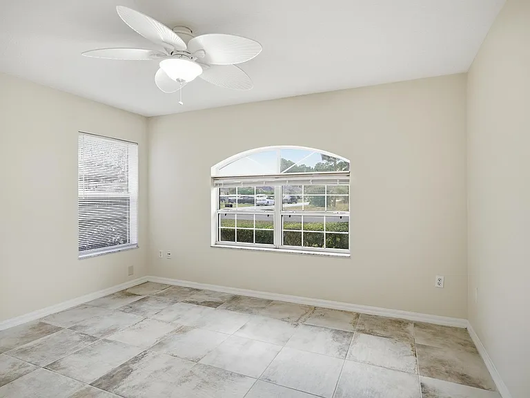 57 Raintree Pl #B — Photo 36