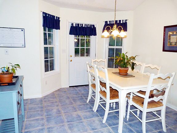 3rd image of 1470 Margate Ct